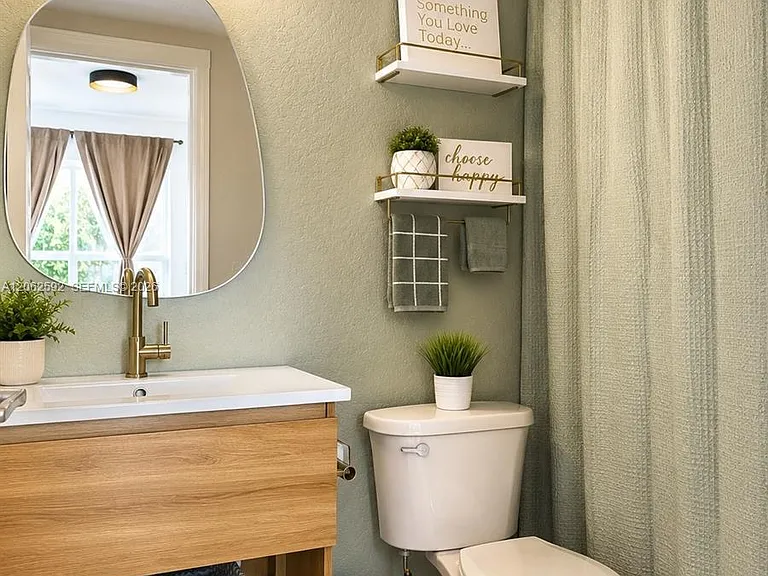 7326 Collins Ave #207 — Photo 4