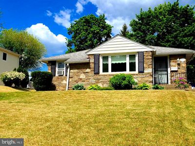2747 Brierwood Rd, Broomall, PA, 19008
