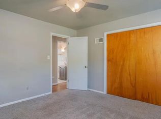 912 5th Ave W, Dickinson, ND 58601