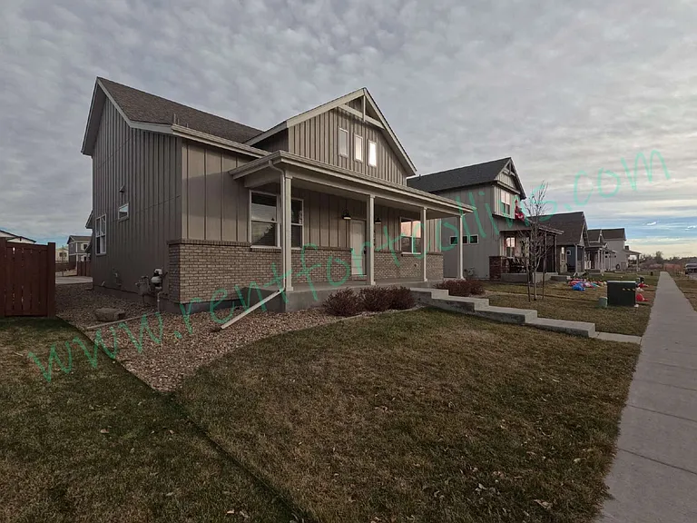 312 SE 4th St — Photo 2