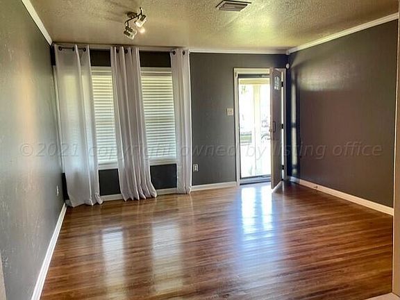 3rd image of 1837 N Sumner St