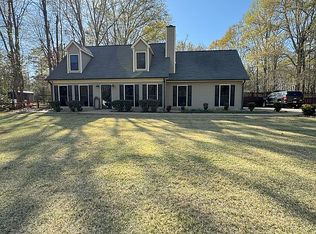 117 Hawthorne Cir, Lagrange, GA 30240