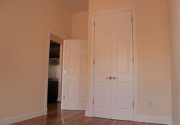 4th image of 208 W 104th St APT 5A