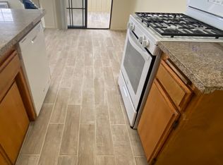 7343 Balboa Blvd APT 102, Van Nuys, CA 91406