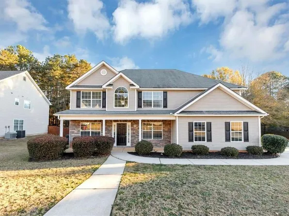 202 Millstone Dr, Hampton, GA 30228
