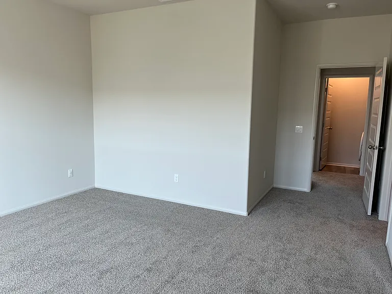 28019 Oakdale Dr — Photo 16