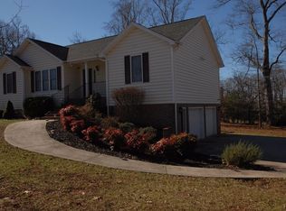 5674 Cottontown Rd, Forest, VA 24551