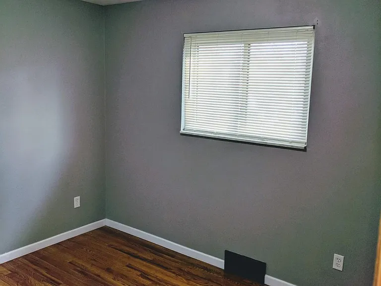 1239 Kraft St — Photo 10