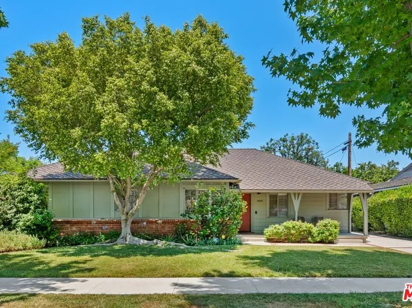 14031 Weddington St, Van Nuys, CA 91401
