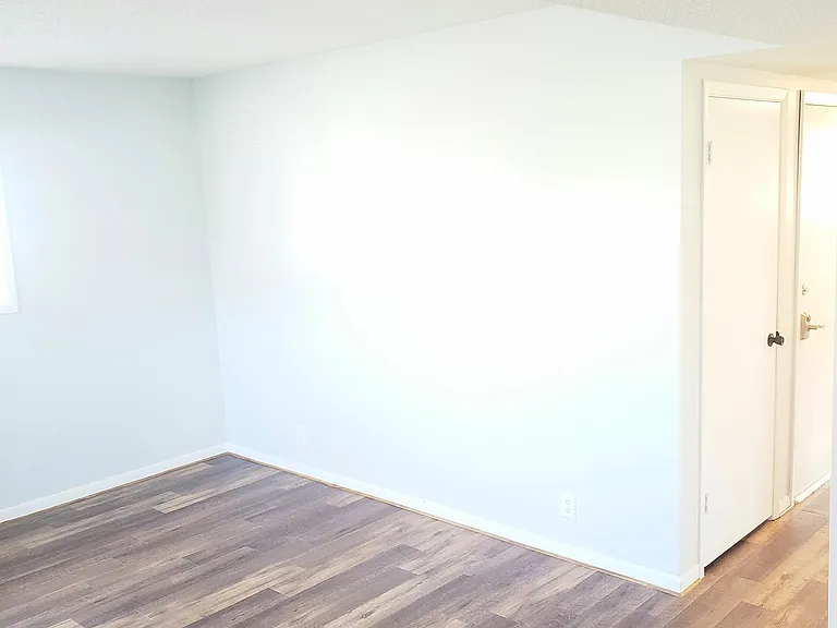 1011 Columbus St #1/2 — Photo 6