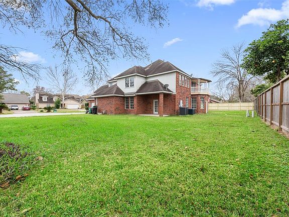 5th image of 5318 Oak Cove Dr