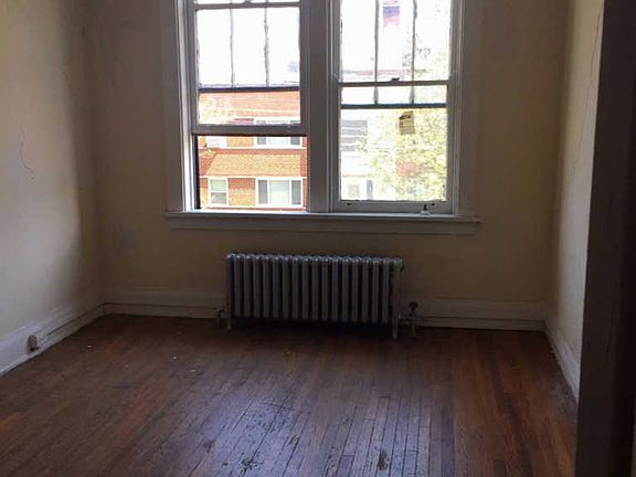 4th image of 3219 Fairfield Ave