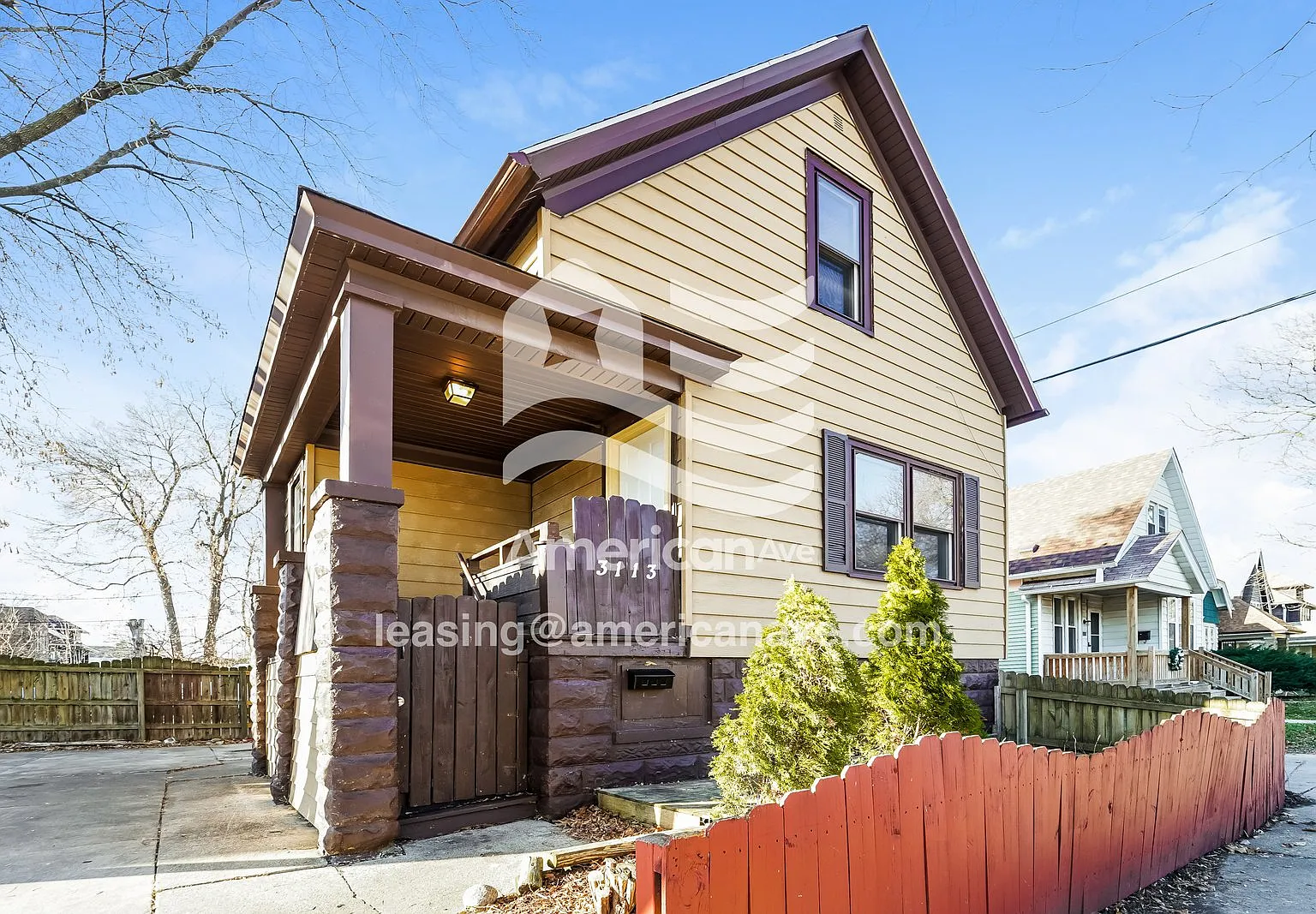 3 bed, 1.5 bath, 1008 sqft, $1,597 — Photo 2