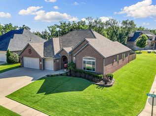 4302 NE Kensington Ave, Bentonville, AR 72712