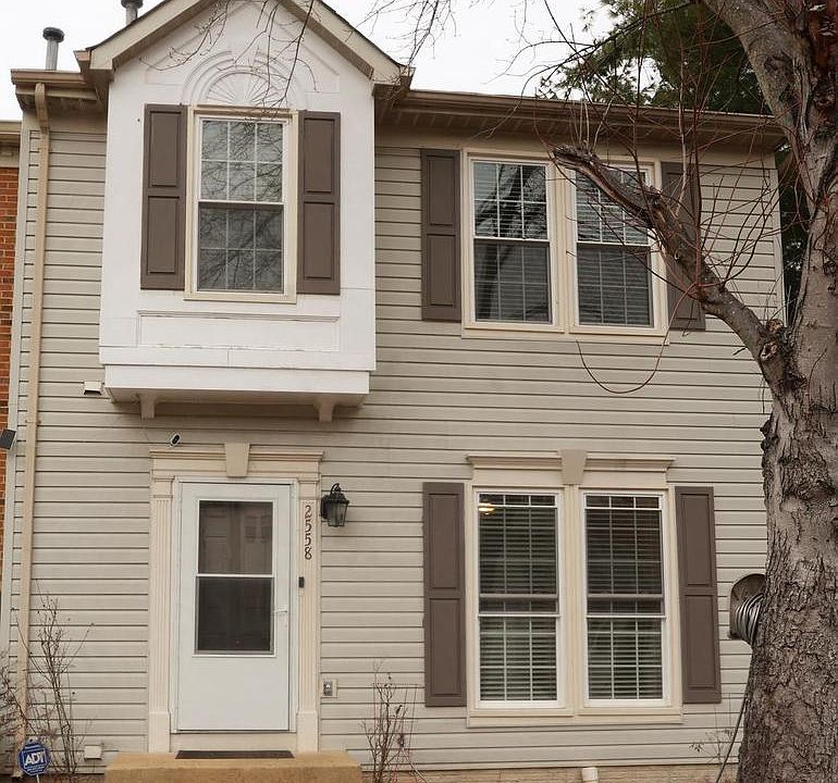 1st image of 2558 Grayton Ln