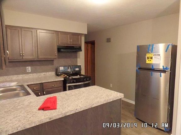 5th image of 1227 Edgewater Blvd