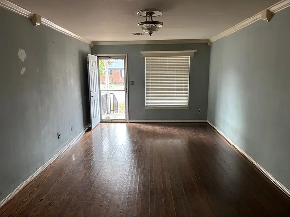 4305 NW 16th St, Oklahoma City, OK 73107