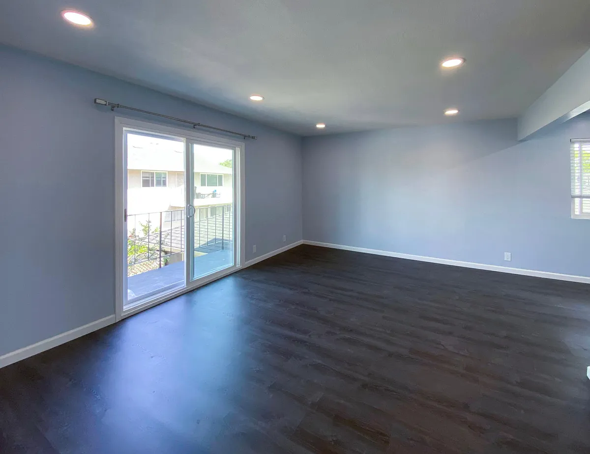 Building Photo - 213 Wilton Dr #3
