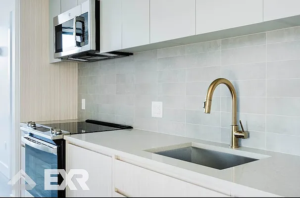Rented by EXR | media 5