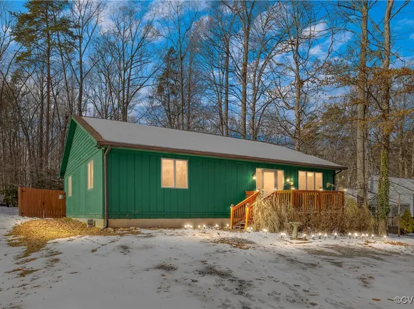 111 Ash Rd, Louisa, VA 23093