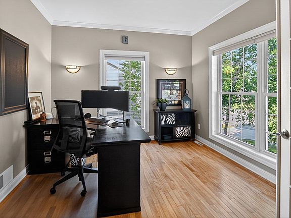 5th image of 441 Dunhill Dr