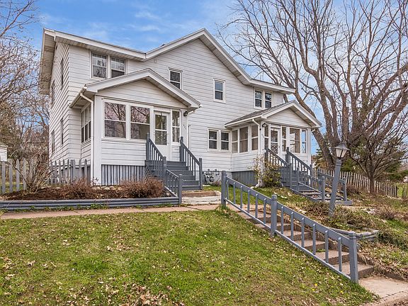 3rd image of 521-523 Leicester Ave