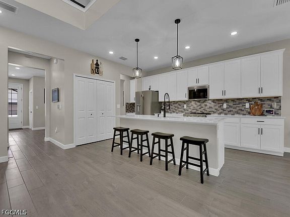 2nd image of 10578 Timber Creek Dr