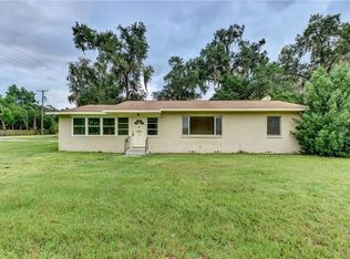 627 Howard Ave, Orange City, FL 32763