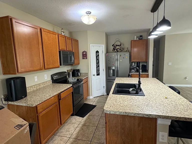 817 Ashentree Dr — Photo 13