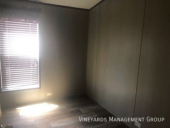 5th image of 2222 E 8th St Lot 74