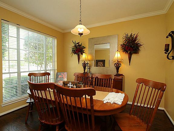4th image of 15907 Broad Oak Ct