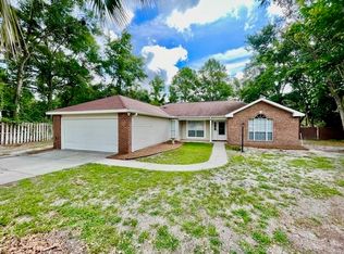 8 Butterfly Ct, Crawfordville, FL 32327