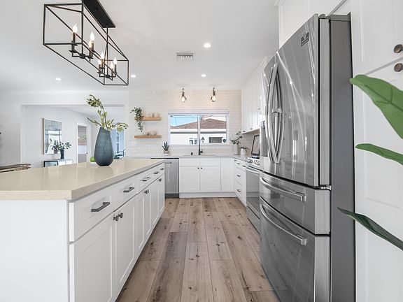 4th image of 8036 Campion Dr