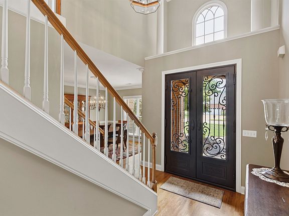 4th image of 2068 Dogwood Garden Dr