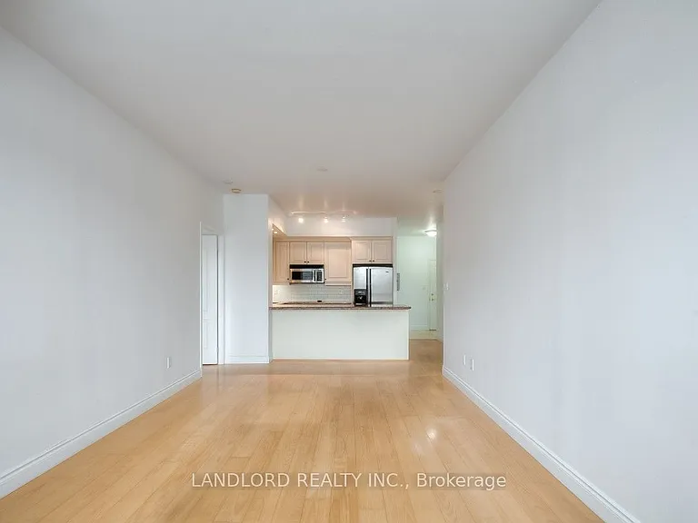 77 McMurrich St #307 — Photo 6