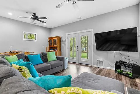 143 Persimmon Ln — Photo 6