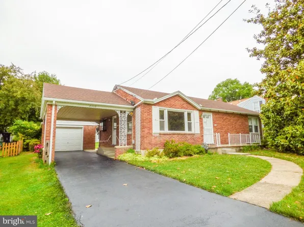 2308 Pleasant View Dr, York, PA 17406