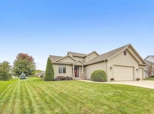 1949 Copper Top Way, De Pere, WI 54115