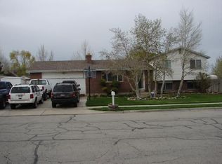 2236 W Rustic Roads Dr, South Jordan, UT 84095
