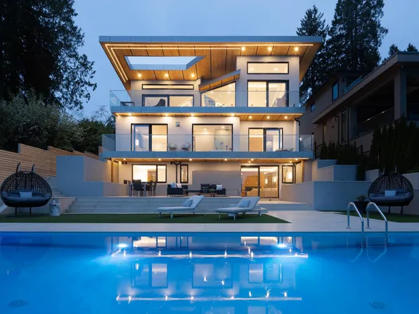 2356 Ottawa Ave, West Vancouver, BC V7V 2S9