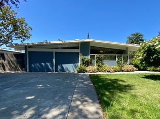 2120 Edgewood Dr, Palo Alto, CA 94303