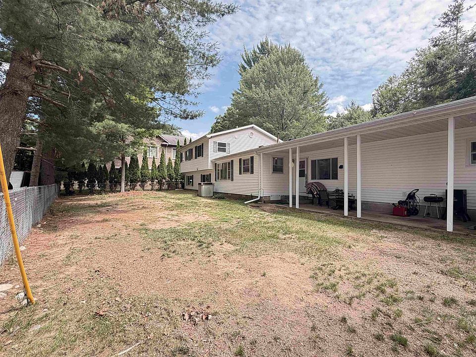 1st image of 127 E Shadow Lake Rd