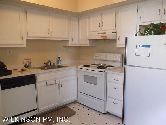 4th image of 1111 N Pitt St APT 1B