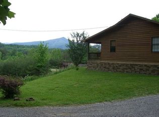 4324 Black Mountain Rd, Hartford, TN 37753