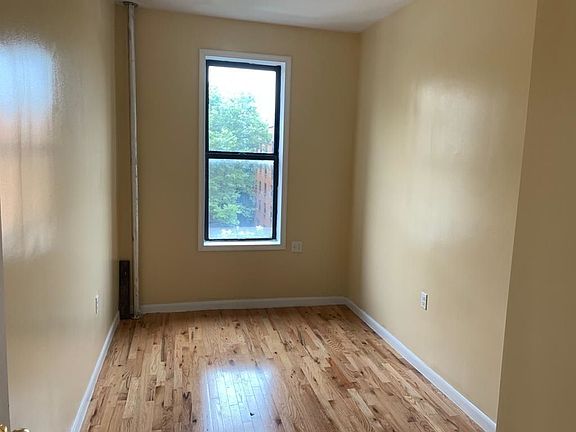 3rd image of 504 W 172nd St APT 3D