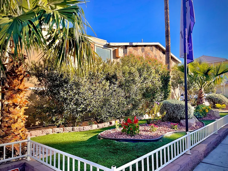 Ogden Villas — Photo 9
