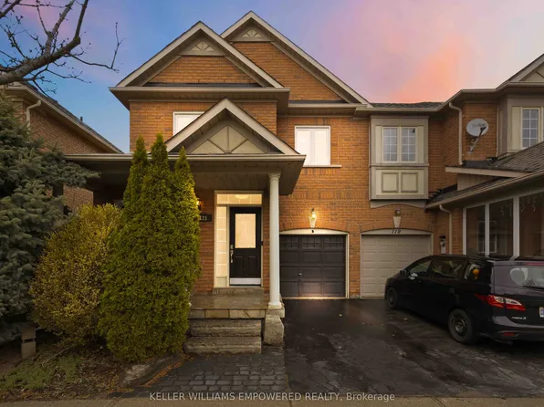 121 Hopecrest Rd, Markham, ON L6C 2V7