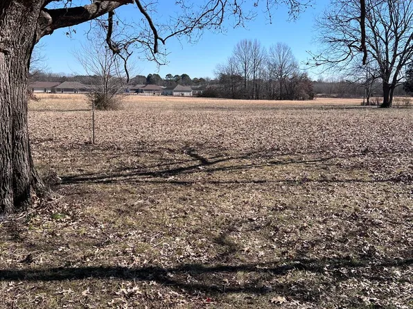 303 Daybreak Dr, Jonesboro, AR 72401