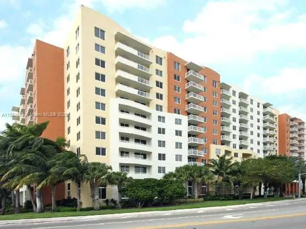 18800 NE 29th Ave APT 902, Aventura, FL 33180