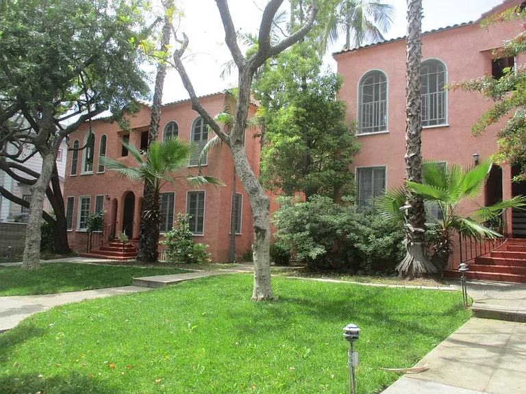 1101 Mound Ave #9 — Photo 1